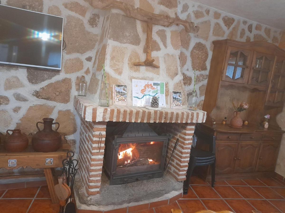 Casa Rural El Pajar Navaluenga Exterior photo